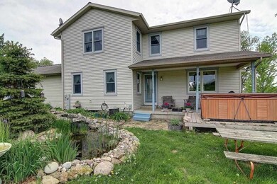 W1046 Horan Rd, Brooklyn, WI 53521 - photo 3