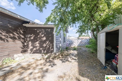 103 W Avenue A, Copperas Cove, TX 76522 - photo 7