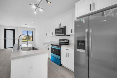 309 NW 7th Ct unit 2, Hallandale Beach, FL 33009 - photo 3