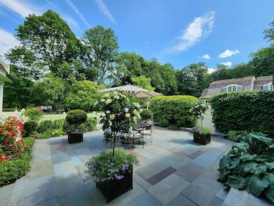 27 Country Club Rd, Ridgefield, CT 06877 - photo 5