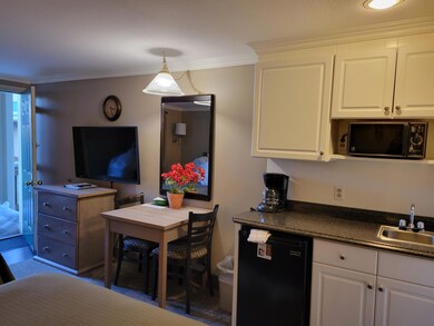 733 Post Rd unit 121, Wells, ME 04090 - photo 5