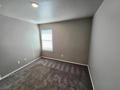 916 Coles Creek, Yukon, OK 73099 - photo 4