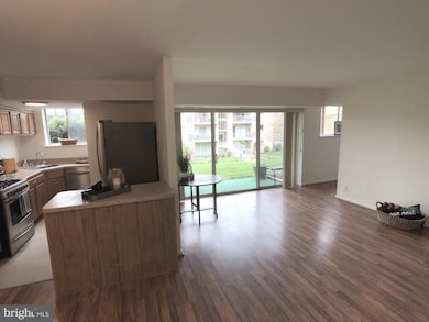 3706 N Rosser St unit T2, Alexandria, VA 22311 - photo 4