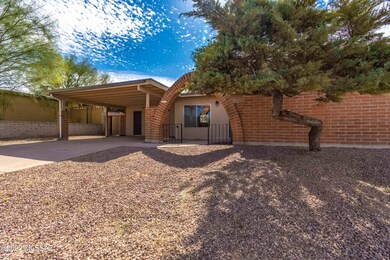 9202 E 38th St__042