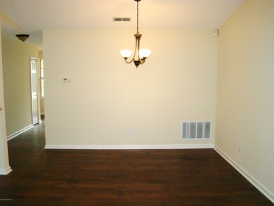 278 Aquarius Cir W, Jacksonville, FL 32216 - photo 3