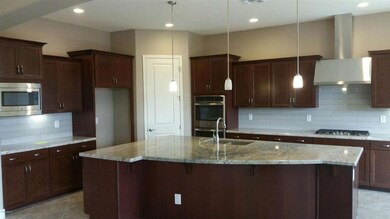 LLK 74 Kitchen