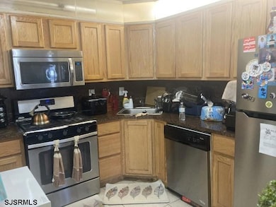 127 Iroquois Dr unit F1, Galloway, NJ 08205 - photo 4