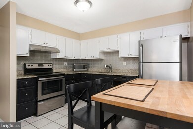 6566 Waning Moon Way, Columbia, MD 21045 - photo 4