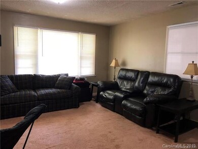 160 Crosswhite Ln unit 3&4, Statesville, NC 28625 - photo 3