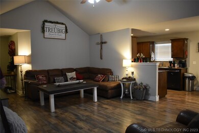 2825 N 22nd St, Broken Arrow, OK 74012 - photo 5