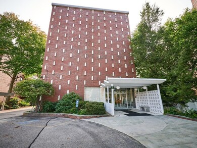 Hammond Park Condominiums unit 204, Chestnut Hill, MA 02467 - photo 3