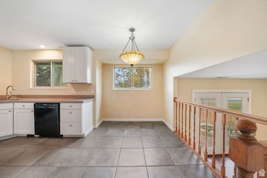 8577 Autumn Gold Cir, West Jordan, UT 84081 - photo 5