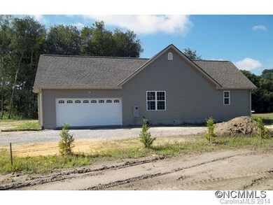 583 Clear Creek Rd, Hendersonville, NC 28792 - photo 4