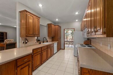 7519 Cherry Valley381
