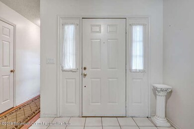 19 Gimbel Pl Ocean NJ 07712-small-006-2-