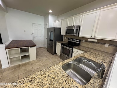 6798 Roundleaf Dr, Jacksonville, FL 32258 - photo 3