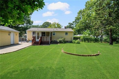 78 Custer St, Warwick, RI 02889 - photo 3