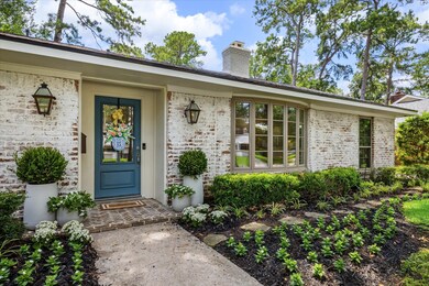 10015 Sugar Hill Dr, Houston, TX 77042 - photo 4