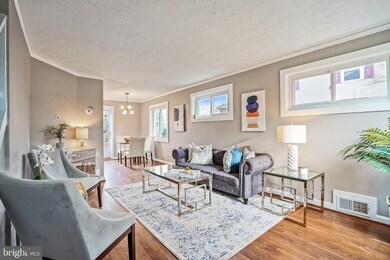 2222 Rollins Dr, Alexandria, VA 22307 - photo 4