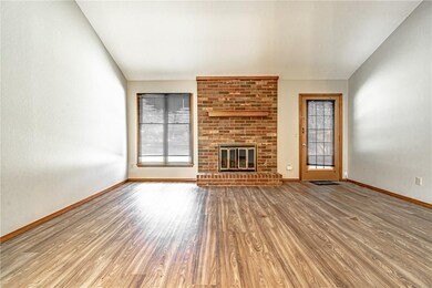 905 W Linden St, Rogers, AR 72756 - photo 6