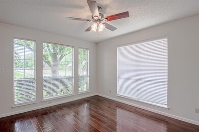 6601 Springmeadow Ln, Rowlett, TX 75089 - photo 3