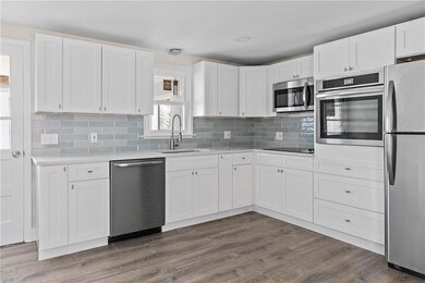 46 Urbana St, Cranston, RI 02920 - photo 6