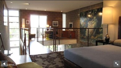 02_Upstairs