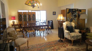 1515 e stephens 084