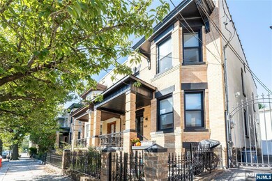 21 Concord St unit 2, Jersey City, NJ 07306 - photo 4