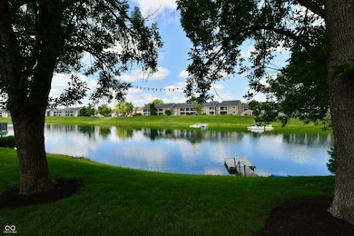 7802 Harbour Isle, Indianapolis, IN 46240 - photo 2