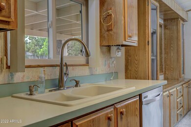 Kitchen (2)
