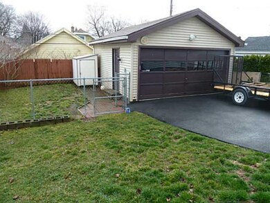 Parking Lot/Garage