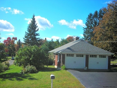 14 Chelton Ave, Troy, NY 12180 - photo 6