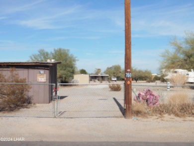 760 W Cowell St, Quartzsite, AZ 85346 - photo 3