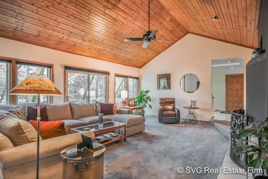 Show-stopping great room!