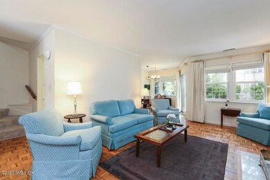 19 Le Grande Ave unit 18, Greenwich, CT 06830 - photo 2