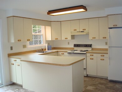 165 Blackwater Rd unit 3, Somersworth, NH 03878 - photo 7