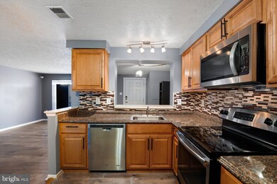 552 Cascade Way, Frederick, MD 21703 - photo 5