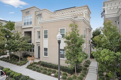 1-web-or-mls-UpmarketMedia_611W_AER-001