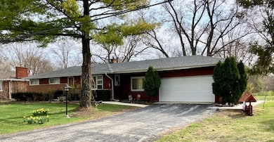 10009 Meadow Ln, Des Plaines, IL 60016 - photo 2