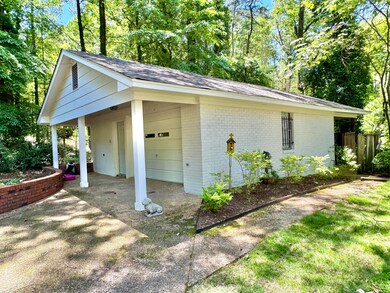 2404 7th St N, Columbus, MS 39705 - photo 7