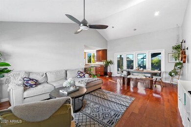 02-Family Room