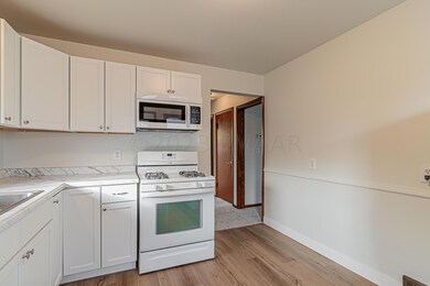 113 4 Avenue W, West Fargo, ND 58078-01