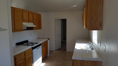 3279 Slate St, Rosamond, CA 93560 - photo 4