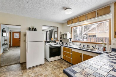 unlisted-address, Bend, OR 97701 - photo 7