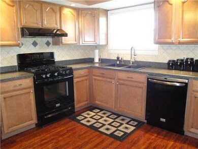 Kitchen Beautiful Maple Cabinets, New Countertop a