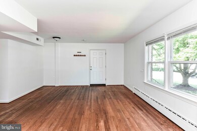 130 S 29th St unit 2, Purcellville, VA 20132 - photo 2