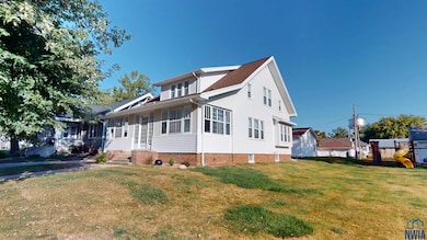 934 W Cedar St, Cherokee, IA 51012 - photo 4