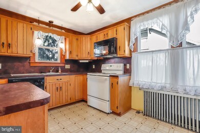 1708 E Main St, Waynesboro, PA 17268 - photo 6