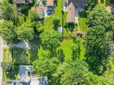 9517 W Central Rd, Des Plaines, IL 60016 - photo 3